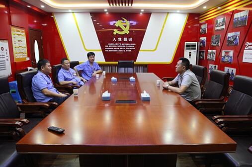 高温慰问送清凉 情系职工暖人心