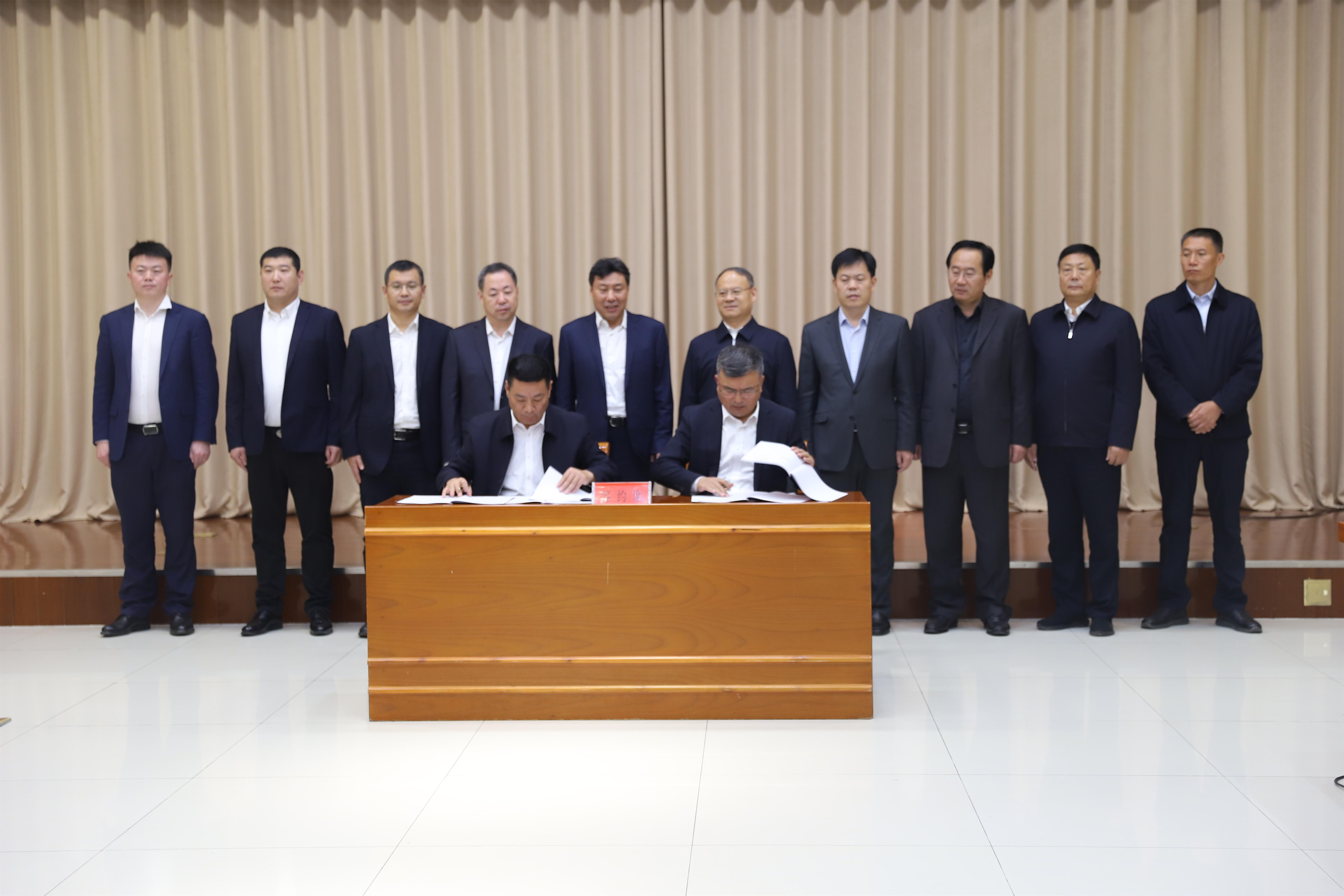 【集团动态】滕州市政府与中铁十局集团签约 滕州市农污及湿地治理项目战略合作协议