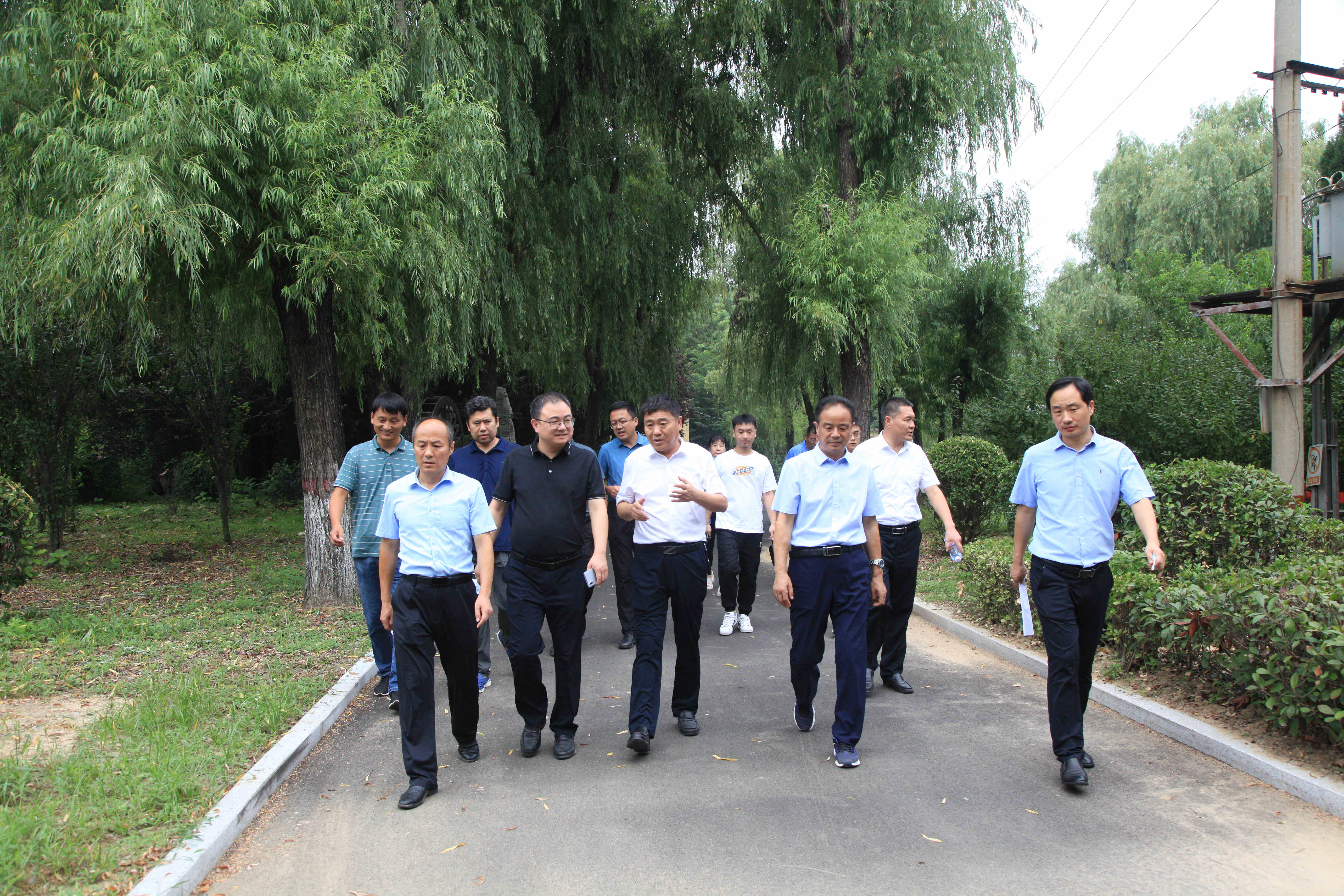 【集团动态】华北水利水电大学来滕开展水源地安全评估及名录调查专题调研活动