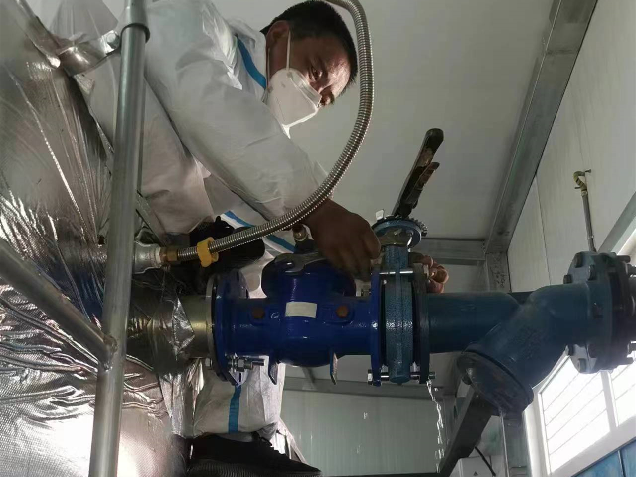 疫情期间保障方舱医院供水安全