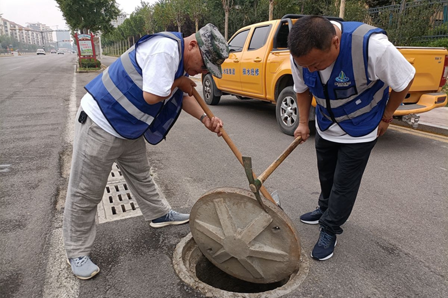 【集团动态】小井盖关乎大民生       守护群众脚下安全
