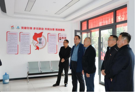 【集团动态】市水务发展集团党委开展“双报到”进社区为民服务活动