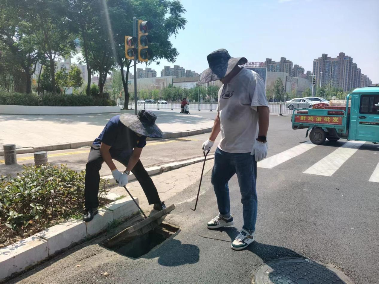 【集团动态】开展专项巡查  筑牢防汛屏障