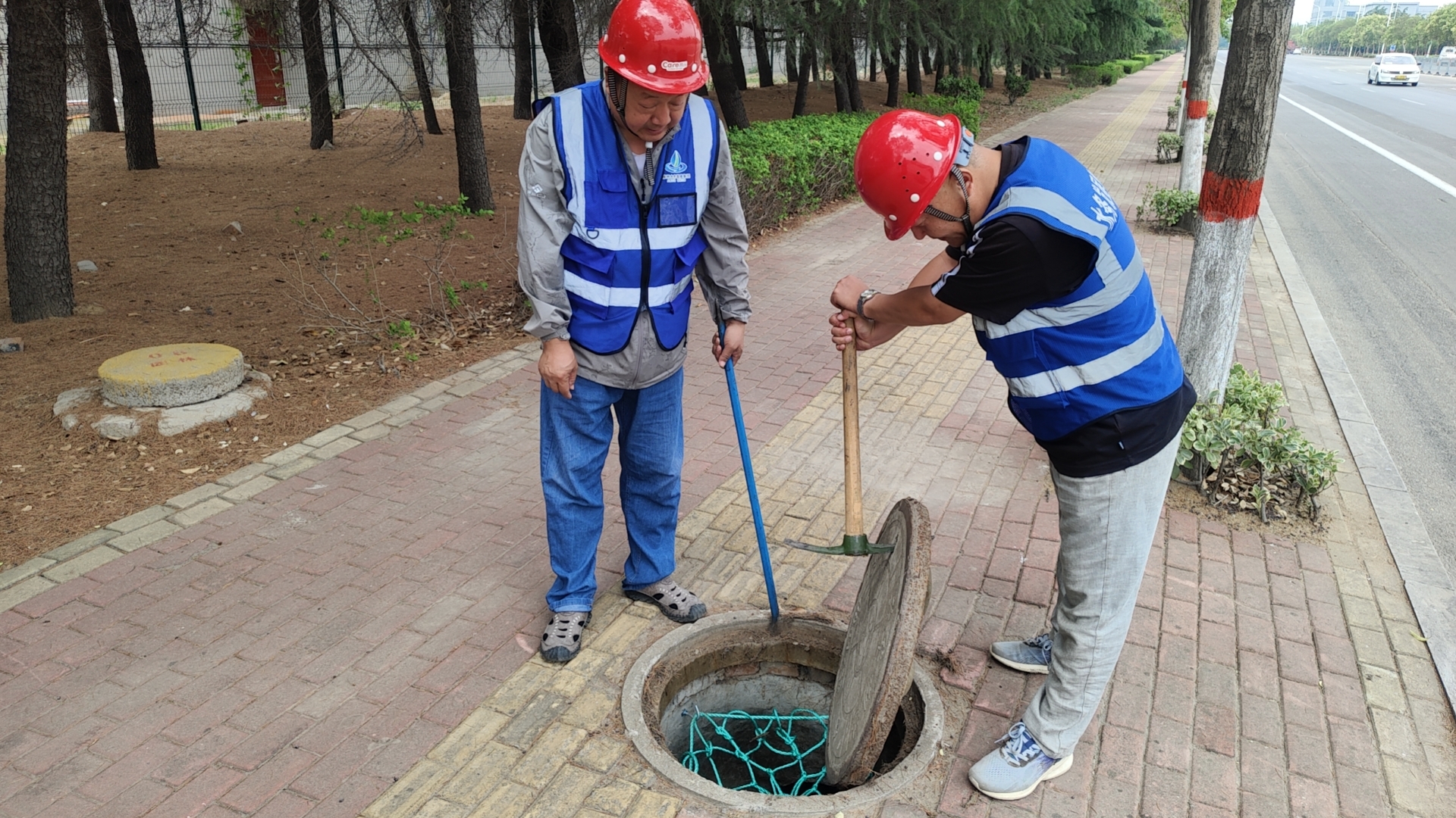 开发区雨污管网排水情况全面排查