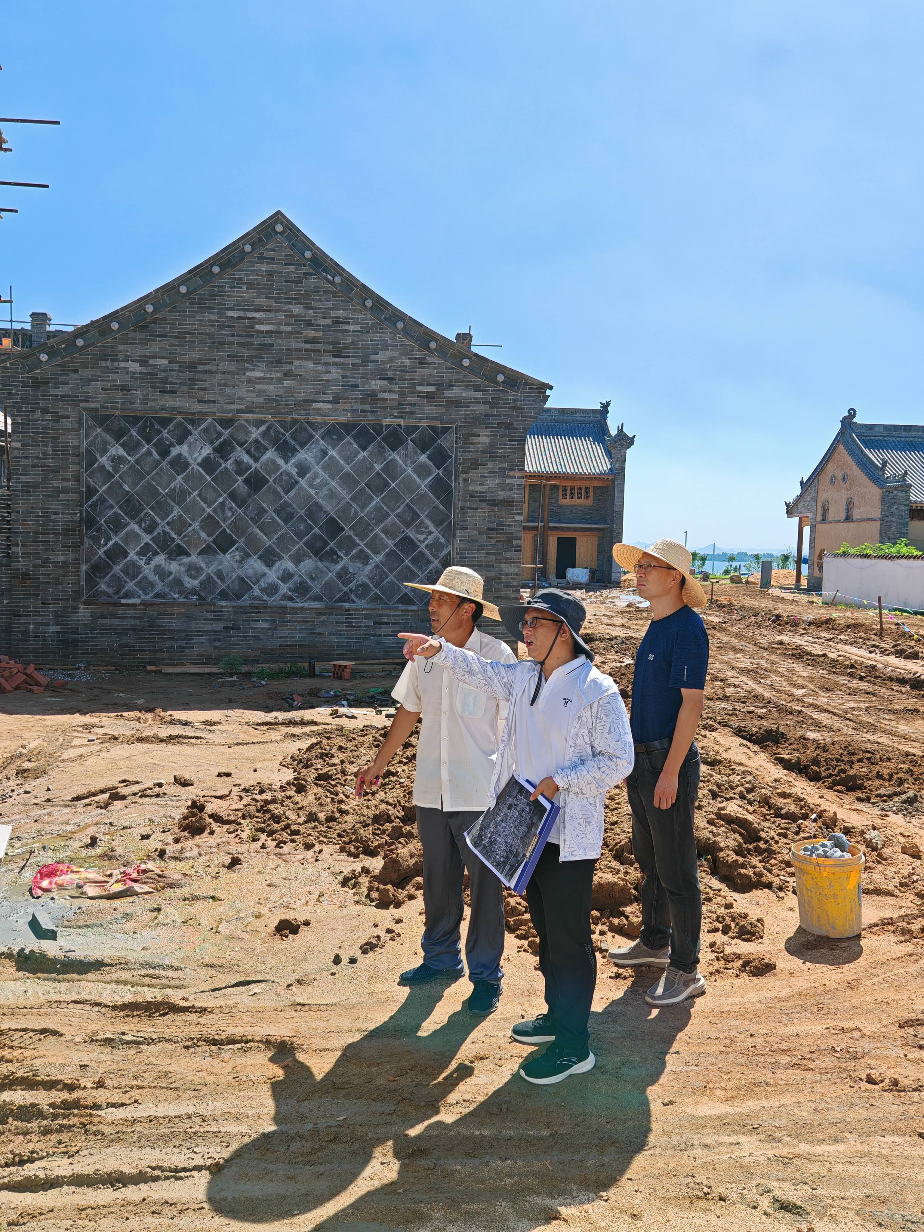 龙阳镇焦庄村“户户通”给水工程现场勘察