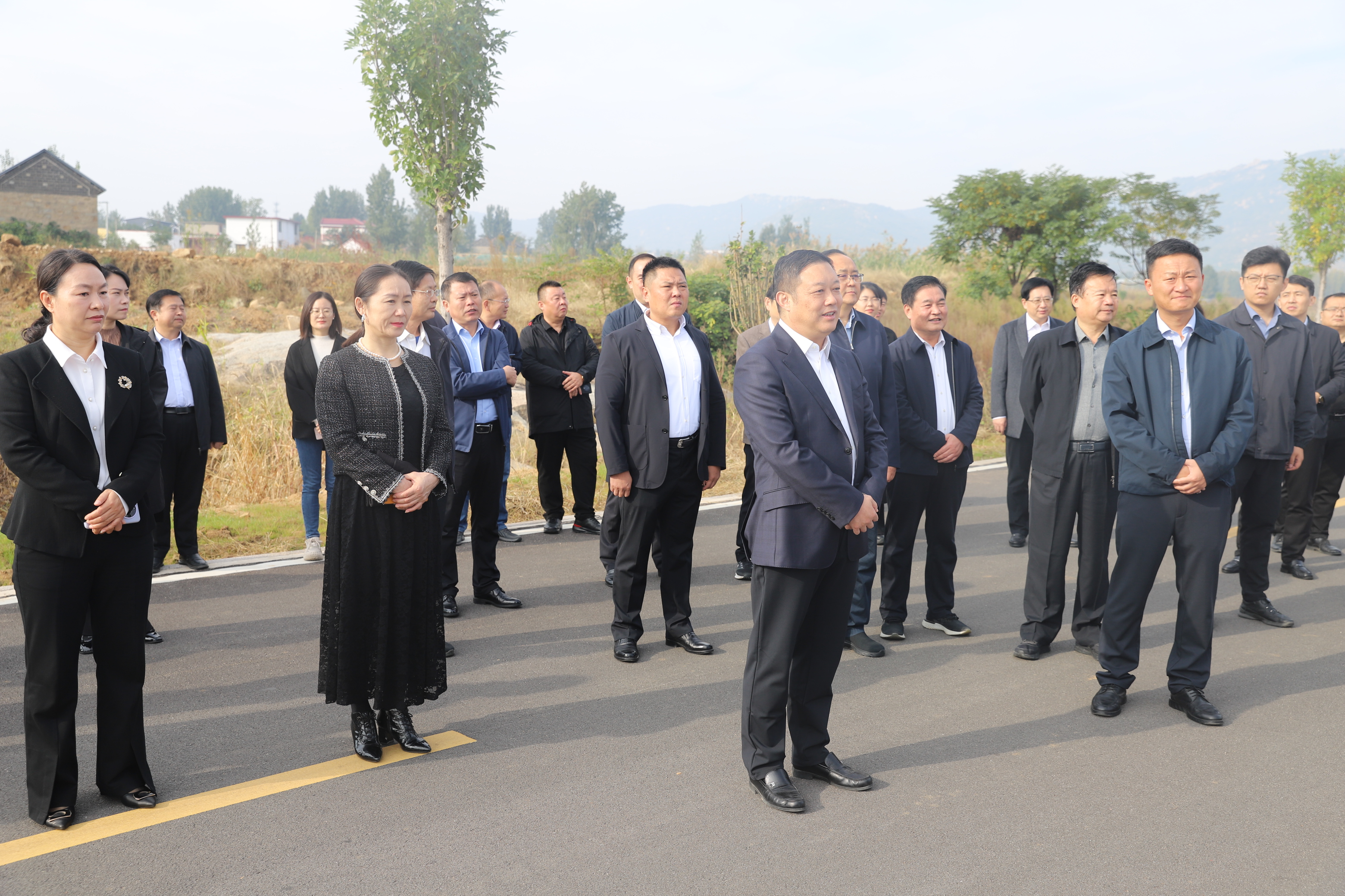 【集团动态】市政协视察河流水系“水连路通”项目