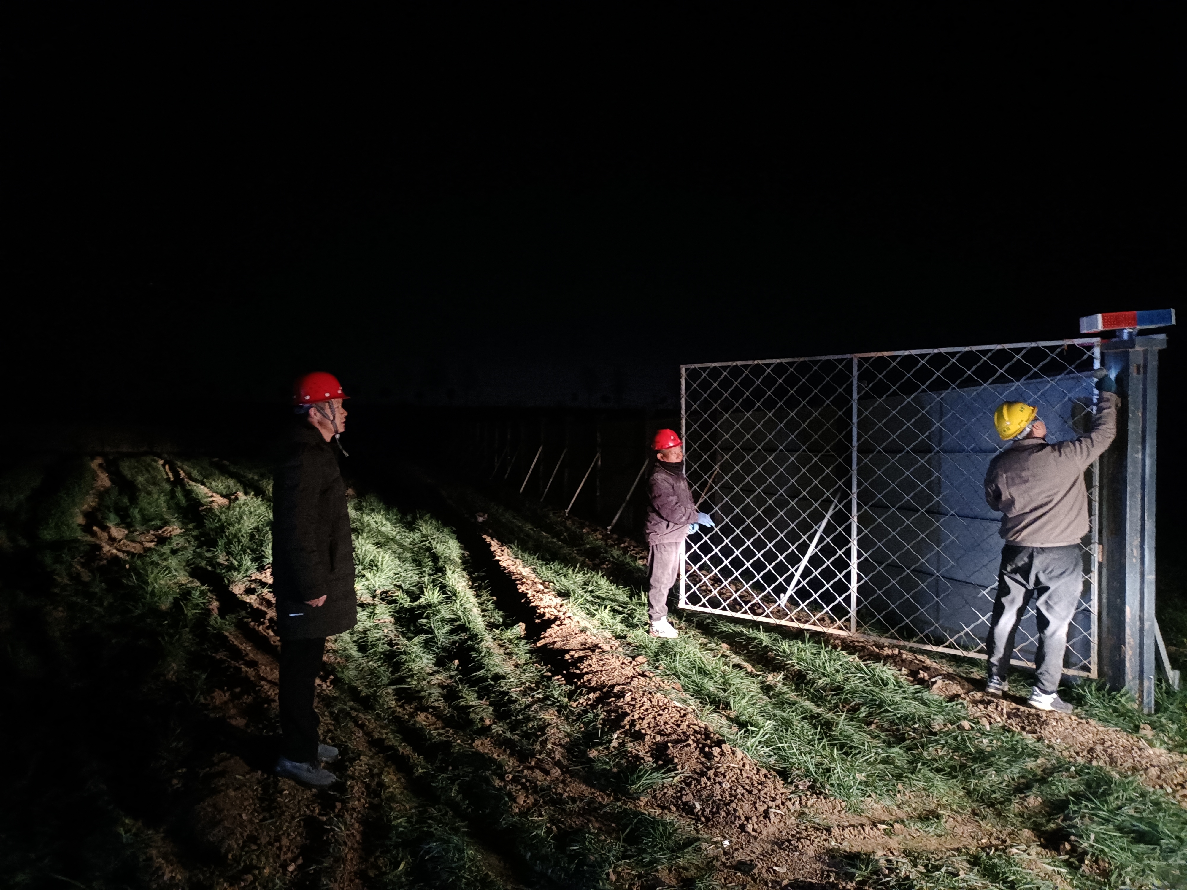 界河西李庄拦蓄坝工程围挡安装