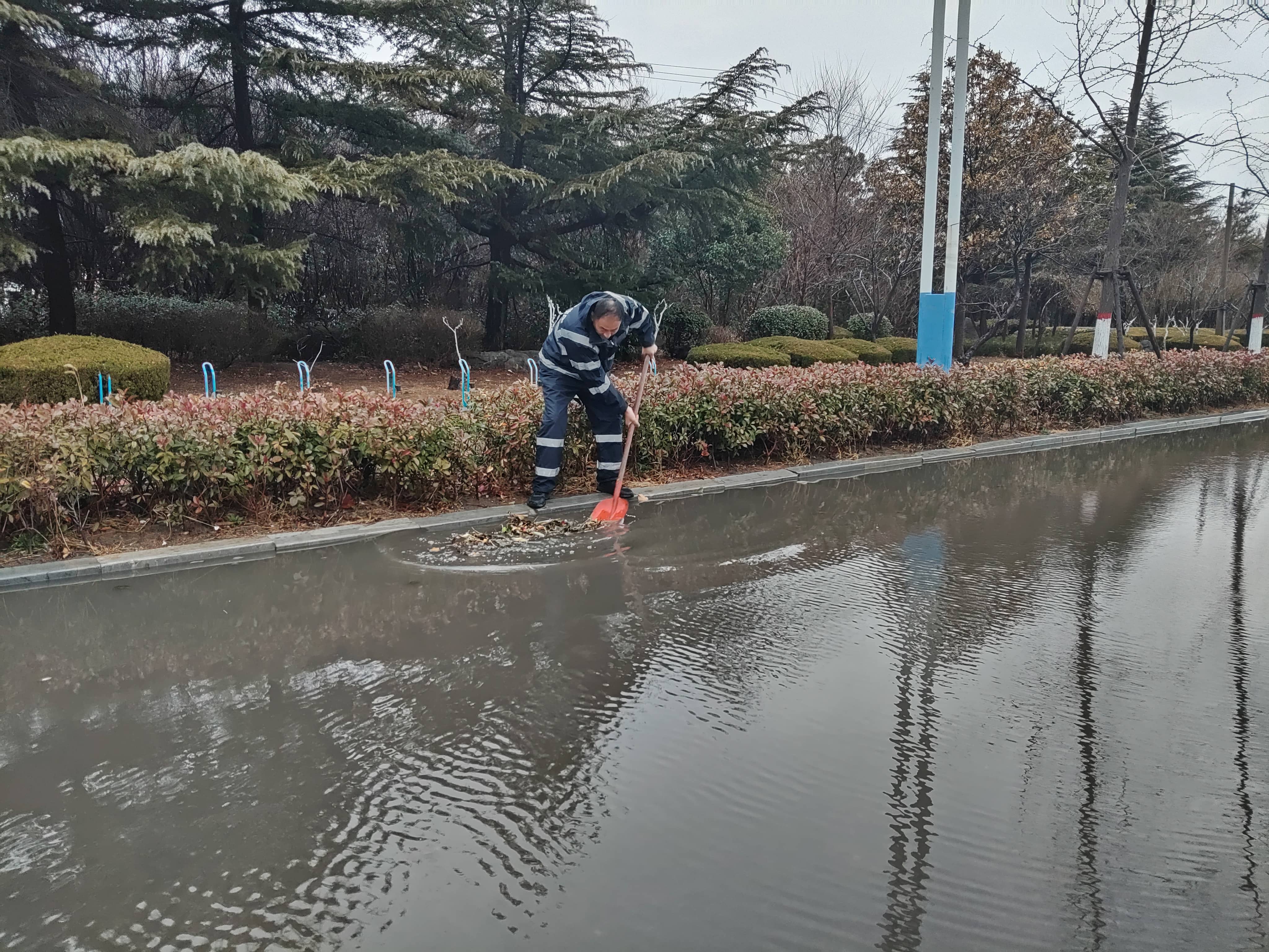 城区低洼易涝路段排水清淤