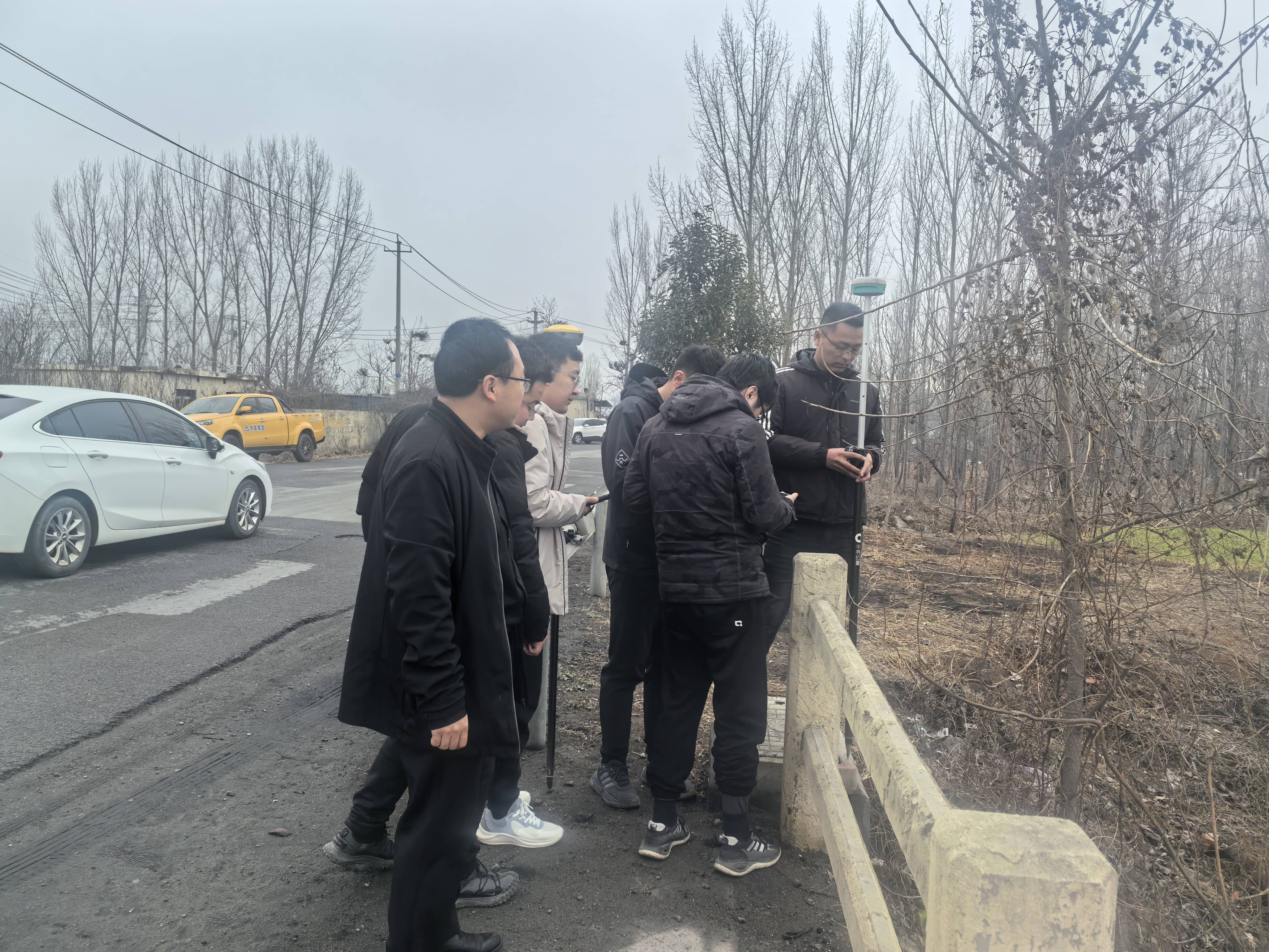 鲁南高科技化工园区防洪保安全工程施工放线