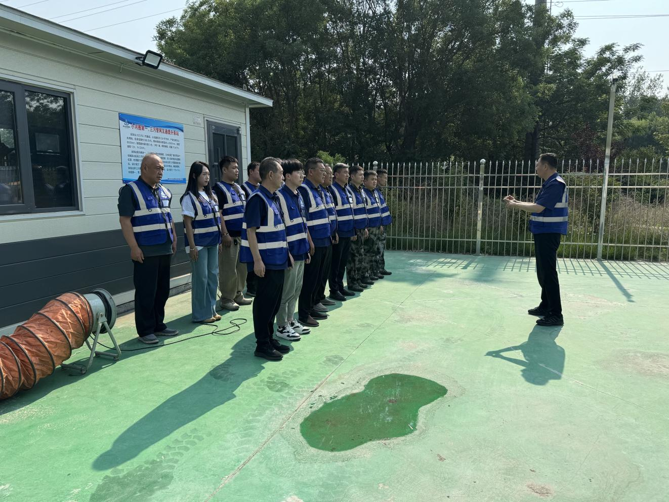 【集团动态】市水务发展集团汇通排水公司开展有限空间救援应急演练 提升安全应急能力