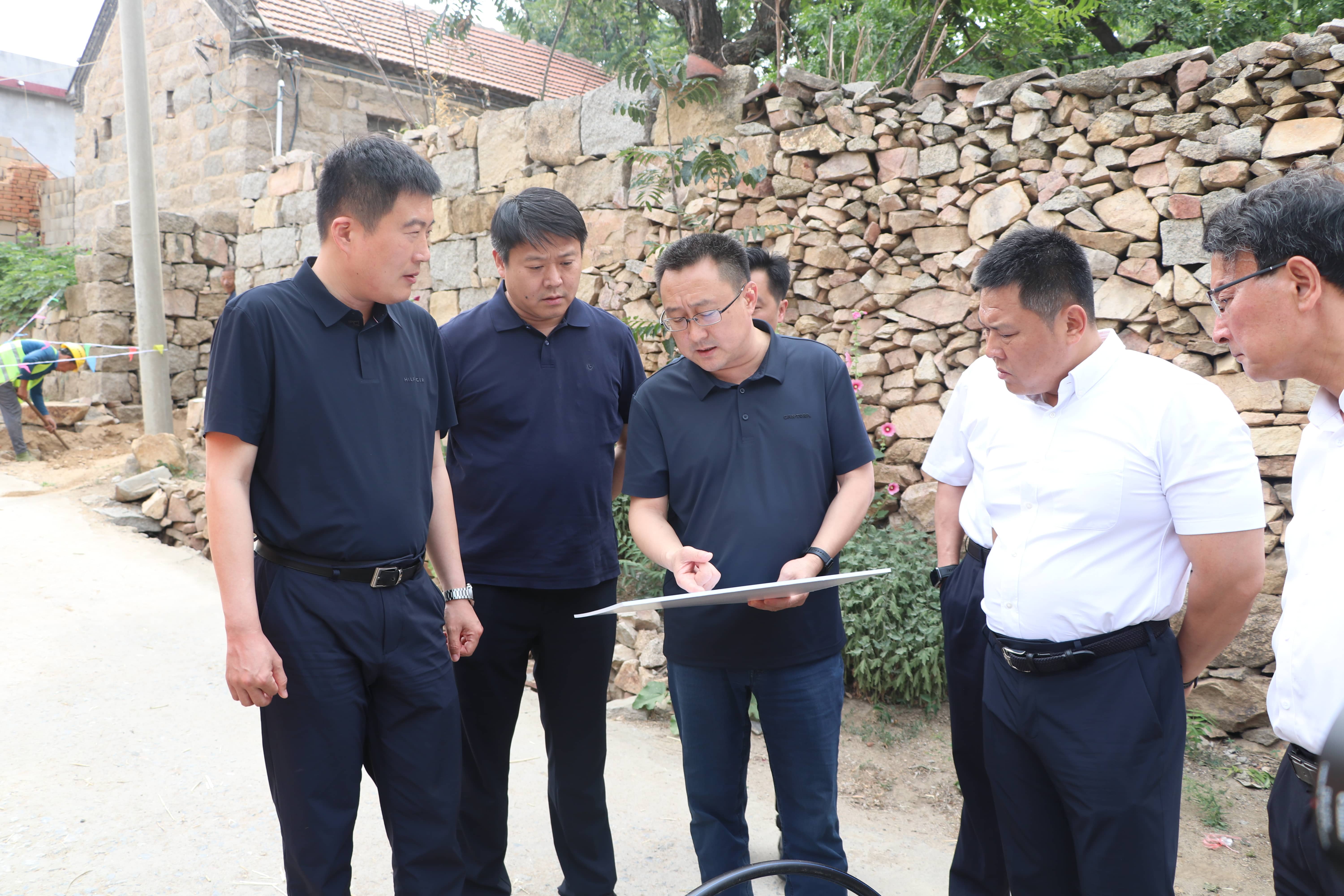 【集团动态】徐方坤调研农村供水保障工作