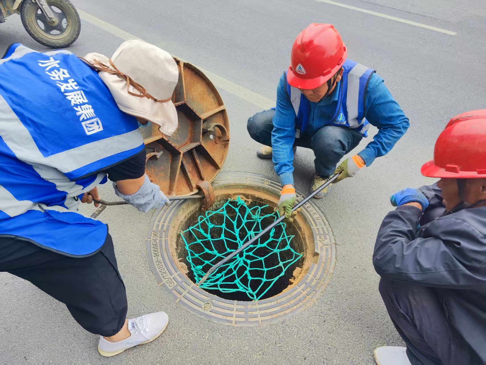 二污干管管网工程井盖、防坠网摸底排查