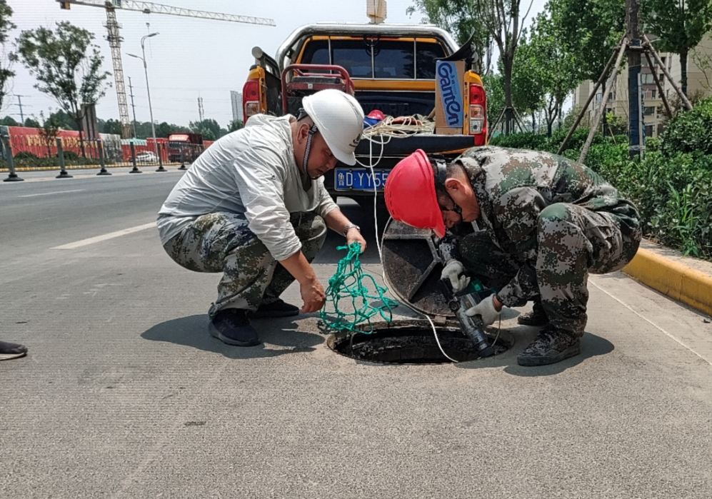【集团动态】加装阀门井防坠网 织密民生安全防护网