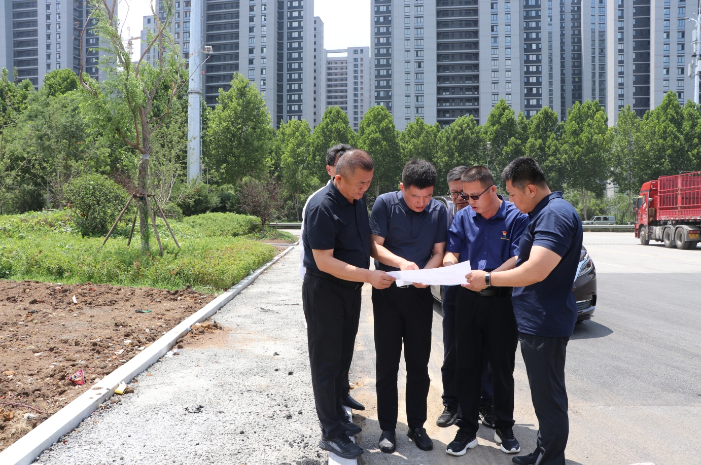 【集团动态】徐方坤调研防汛积水点治理工作