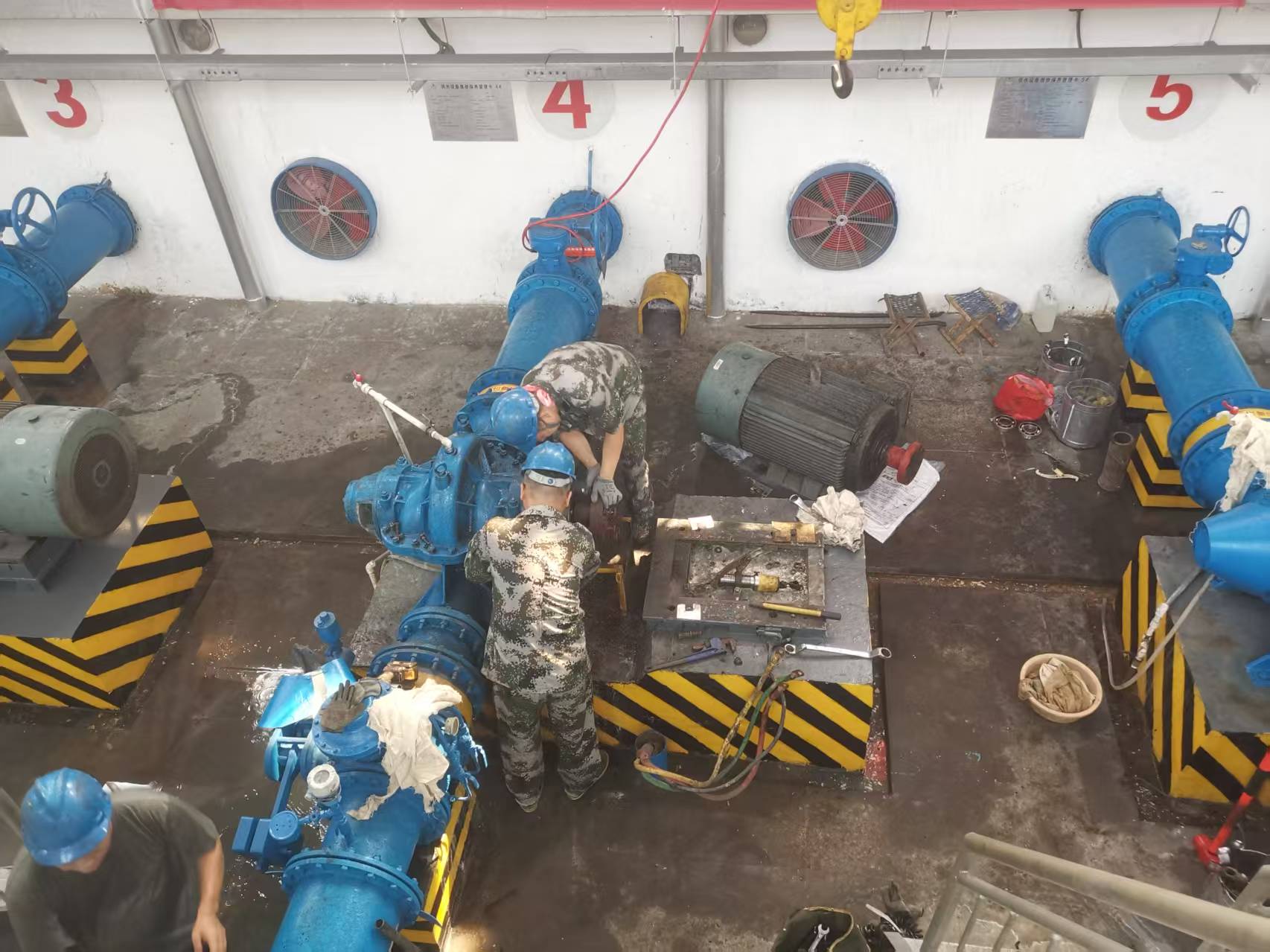 第三加压厂4号机组维护保养