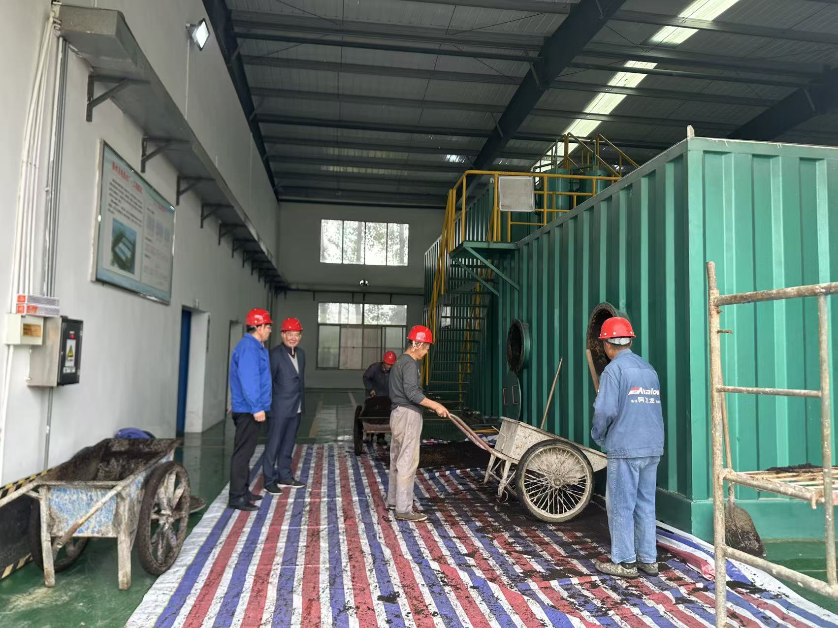 两万方净水车间更换滤池滤料