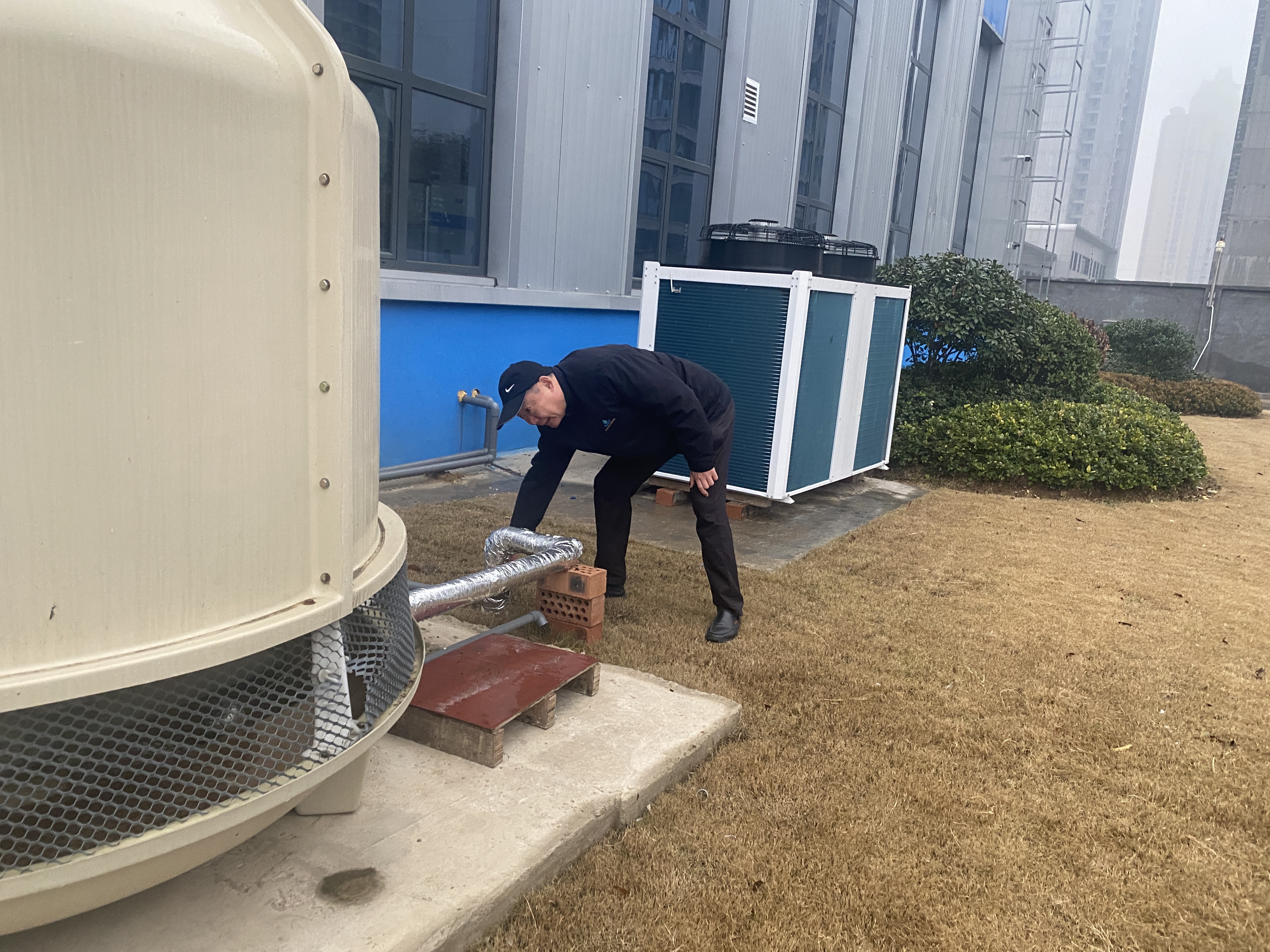 中晟公司对反渗透水处理设备采取保温措施