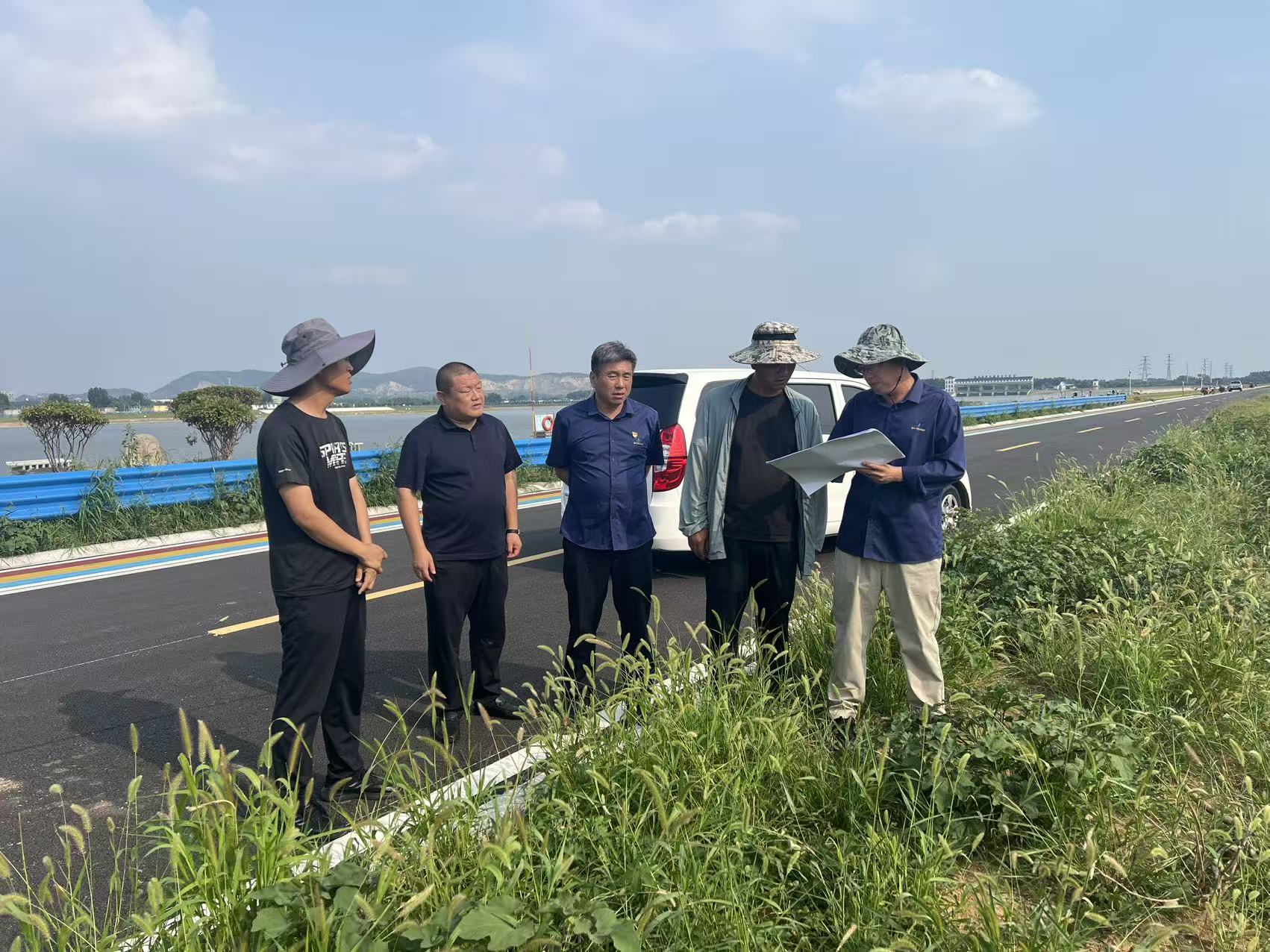 汇通公司会同中辉公司对墨子湖道路周边区域排水工程施工现场技术交底